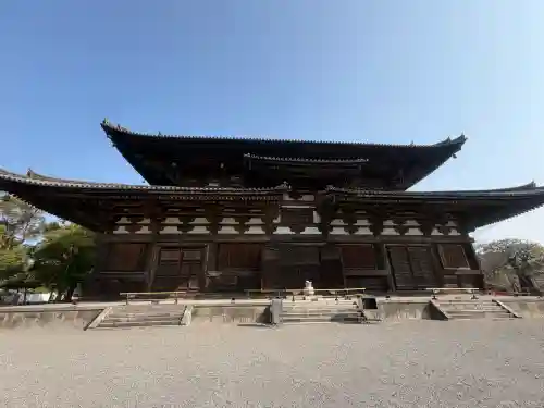 東寺（教王護国寺）の{uncategorized: "未分類", other: "その他", undefined: "問題あり", building: "その他建物", grave: "お墓", sacred_gate: "鳥居", guardian: "狛犬", statue: "像", buddha: "仏像", history: "歴史", nature: "自然", garden: "庭園", animal: "動物", pagoda: "塔", temizu: "手水舎", mountain_gate: "山門・神門", sanctuary: "本殿・本堂", subordinate: "末社・摂社", art: "芸術", scenery: "景色", jizo: "地蔵", ema: "絵馬", goshuin: "御朱印", omikuji: "おみくじ", items: "授与品その他", amulet: "お守り", goshuincho: "御朱印帳", eats: "食事", festival: "お祭り", votive_dance: "神楽", shichigosan: "七五三参", wedding: "結婚式", experience: "体験その他", initially: "初詣", around: "周辺", anti_infection: "感染症対策"}