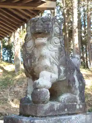 八宮神社（越畑）の{uncategorized: "未分類", other: "その他", undefined: "問題あり", building: "その他建物", grave: "お墓", sacred_gate: "鳥居", guardian: "狛犬", statue: "像", buddha: "仏像", history: "歴史", nature: "自然", garden: "庭園", animal: "動物", pagoda: "塔", temizu: "手水舎", mountain_gate: "山門・神門", sanctuary: "本殿・本堂", subordinate: "末社・摂社", art: "芸術", scenery: "景色", jizo: "地蔵", ema: "絵馬", goshuin: "御朱印", omikuji: "おみくじ", items: "授与品その他", amulet: "お守り", goshuincho: "御朱印帳", eats: "食事", festival: "お祭り", votive_dance: "神楽", shichigosan: "七五三参", wedding: "結婚式", experience: "体験その他", initially: "初詣", around: "周辺", anti_infection: "感染症対策"}