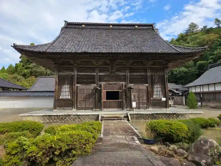 國泰寺の{uncategorized: "未分類", other: "その他", undefined: "問題あり", building: "その他建物", grave: "お墓", sacred_gate: "鳥居", guardian: "狛犬", statue: "像", buddha: "仏像", history: "歴史", nature: "自然", garden: "庭園", animal: "動物", pagoda: "塔", temizu: "手水舎", mountain_gate: "山門・神門", sanctuary: "本殿・本堂", subordinate: "末社・摂社", art: "芸術", scenery: "景色", jizo: "地蔵", ema: "絵馬", goshuin: "御朱印", omikuji: "おみくじ", items: "授与品その他", amulet: "お守り", goshuincho: "御朱印帳", eats: "食事", festival: "お祭り", votive_dance: "神楽", shichigosan: "七五三参", wedding: "結婚式", experience: "体験その他", initially: "初詣", around: "周辺", anti_infection: "感染症対策"}