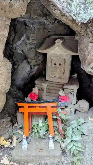 飛木稲荷神社の建物その他