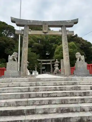 宗像大社中津宮の{uncategorized: "未分類", other: "その他", undefined: "問題あり", building: "その他建物", grave: "お墓", sacred_gate: "鳥居", guardian: "狛犬", statue: "像", buddha: "仏像", history: "歴史", nature: "自然", garden: "庭園", animal: "動物", pagoda: "塔", temizu: "手水舎", mountain_gate: "山門・神門", sanctuary: "本殿・本堂", subordinate: "末社・摂社", art: "芸術", scenery: "景色", jizo: "地蔵", ema: "絵馬", goshuin: "御朱印", omikuji: "おみくじ", items: "授与品その他", amulet: "お守り", goshuincho: "御朱印帳", eats: "食事", festival: "お祭り", votive_dance: "神楽", shichigosan: "七五三参", wedding: "結婚式", experience: "体験その他", initially: "初詣", around: "周辺", anti_infection: "感染症対策"}