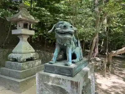 住吉神社の{uncategorized: "未分類", other: "その他", undefined: "問題あり", building: "その他建物", grave: "お墓", sacred_gate: "鳥居", guardian: "狛犬", statue: "像", buddha: "仏像", history: "歴史", nature: "自然", garden: "庭園", animal: "動物", pagoda: "塔", temizu: "手水舎", mountain_gate: "山門・神門", sanctuary: "本殿・本堂", subordinate: "末社・摂社", art: "芸術", scenery: "景色", jizo: "地蔵", ema: "絵馬", goshuin: "御朱印", omikuji: "おみくじ", items: "授与品その他", amulet: "お守り", goshuincho: "御朱印帳", eats: "食事", festival: "お祭り", votive_dance: "神楽", shichigosan: "七五三参", wedding: "結婚式", experience: "体験その他", initially: "初詣", around: "周辺", anti_infection: "感染症対策"}