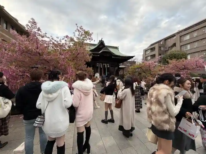 桜神宮の{uncategorized: "未分類", other: "その他", undefined: "問題あり", building: "その他建物", grave: "お墓", sacred_gate: "鳥居", guardian: "狛犬", statue: "像", buddha: "仏像", history: "歴史", nature: "自然", garden: "庭園", animal: "動物", pagoda: "塔", temizu: "手水舎", mountain_gate: "山門・神門", sanctuary: "本殿・本堂", subordinate: "末社・摂社", art: "芸術", scenery: "景色", jizo: "地蔵", ema: "絵馬", goshuin: "御朱印", omikuji: "おみくじ", items: "授与品その他", amulet: "お守り", goshuincho: "御朱印帳", eats: "食事", festival: "お祭り", votive_dance: "神楽", shichigosan: "七五三参", wedding: "結婚式", experience: "体験その他", initially: "初詣", around: "周辺", anti_infection: "感染症対策"}