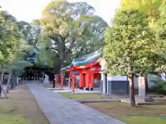 穴八幡宮の建物その他