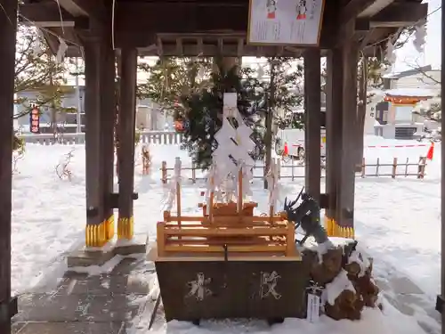 西野神社の手水舎