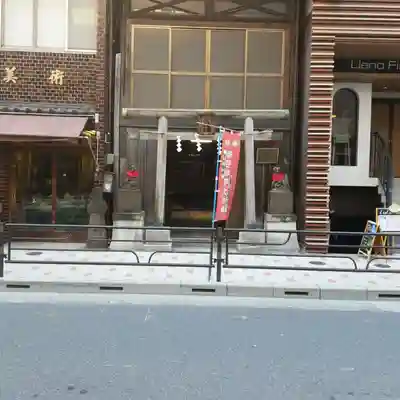 箭弓稲荷神社の鳥居