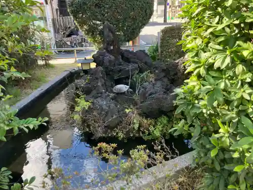 池の端弁財天（妙竜法徳弁財天）の{uncategorized: "未分類", other: "その他", undefined: "問題あり", building: "その他建物", grave: "お墓", sacred_gate: "鳥居", guardian: "狛犬", statue: "像", buddha: "仏像", history: "歴史", nature: "自然", garden: "庭園", animal: "動物", pagoda: "塔", temizu: "手水舎", mountain_gate: "山門・神門", sanctuary: "本殿・本堂", subordinate: "末社・摂社", art: "芸術", scenery: "景色", jizo: "地蔵", ema: "絵馬", goshuin: "御朱印", omikuji: "おみくじ", items: "授与品その他", amulet: "お守り", goshuincho: "御朱印帳", eats: "食事", festival: "お祭り", votive_dance: "神楽", shichigosan: "七五三参", wedding: "結婚式", experience: "体験その他", initially: "初詣", around: "周辺", anti_infection: "感染症対策"}