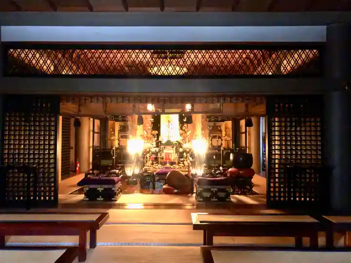 長仙寺の本殿・本堂