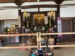 羅漢寺の本殿