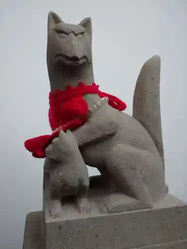 嬉乃森稲荷神社の狛犬