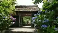 東慶寺の山門・神門