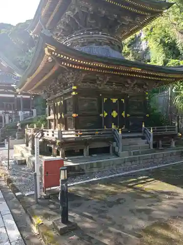 那古寺の塔