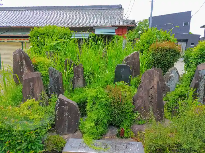 鈴置神社(矢合)の末社・摂社