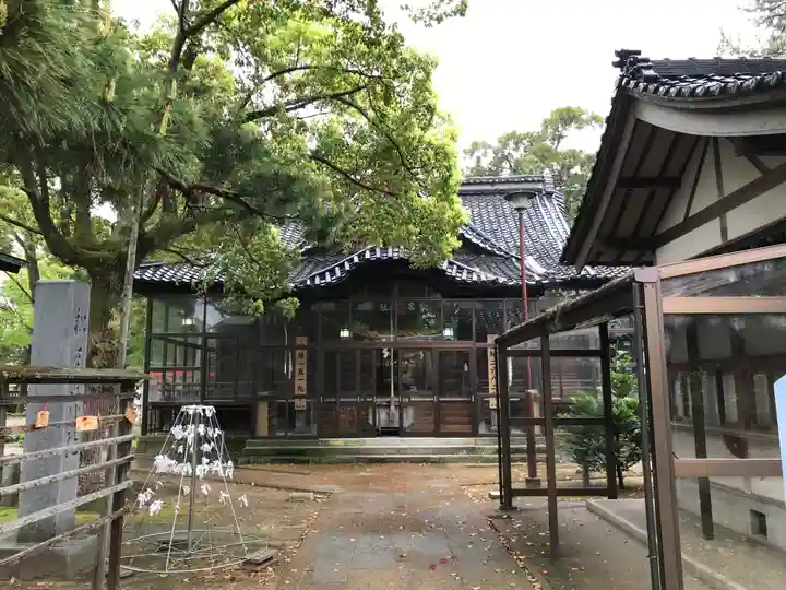 多太神社の本殿・本堂