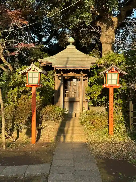 明王院(満願寺別院)の末社・摂社