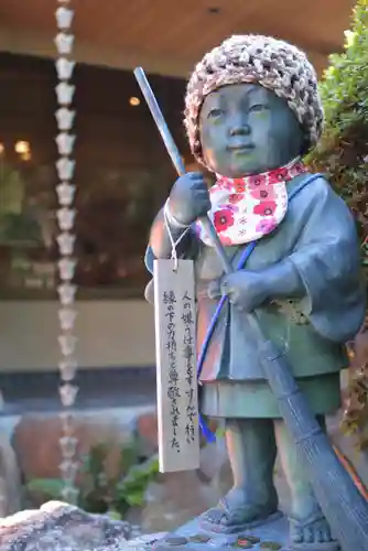 霊山寺の像