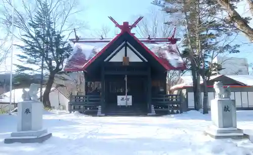 阿寒岳神社の本殿