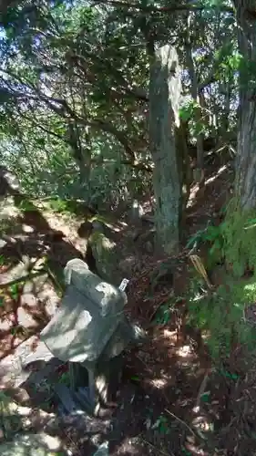 御岩神社の建物その他