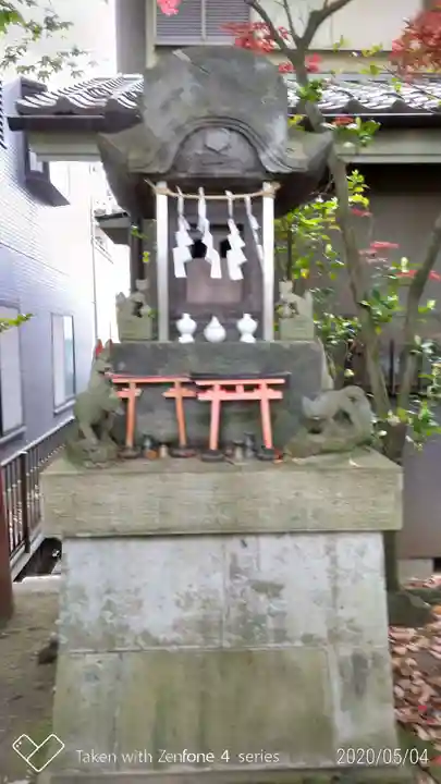 産千代稲荷神社の末社・摂社
