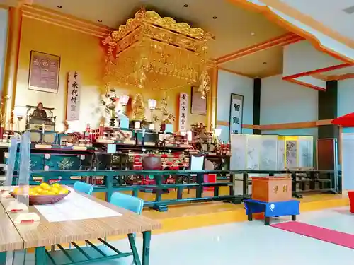 成田山札幌別院新栄寺の本殿・本堂