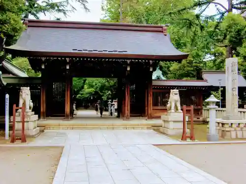 川口神社の山門