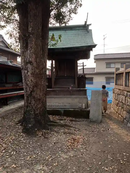 嘉母神社の末社・摂社