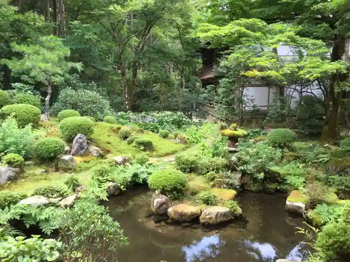 三千院門跡の庭園