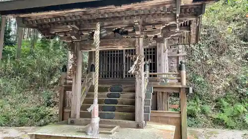 新宮神社の本殿・本堂