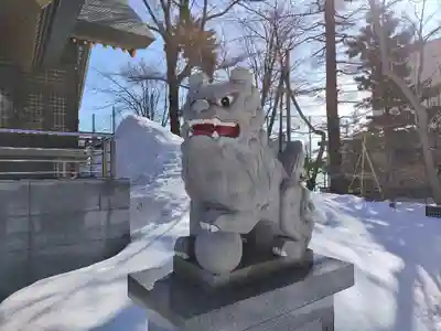 信濃神社の狛犬