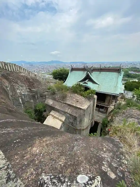 生石神社の本殿・本堂