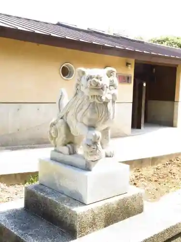 石室神社の狛犬