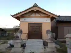 神明社の本殿