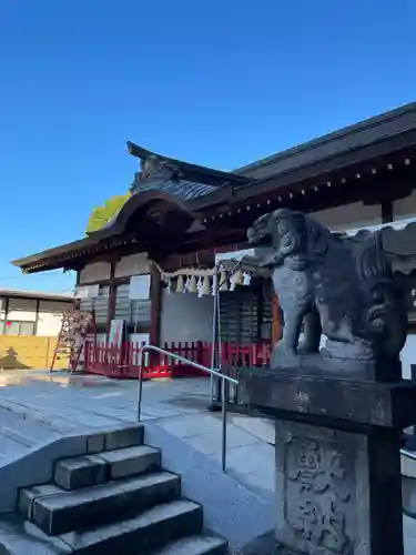 新羅神社の本殿・本堂