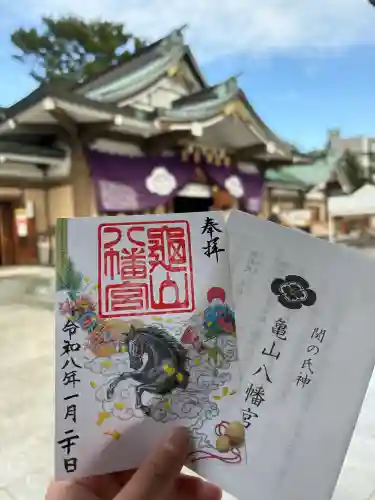 亀山八幡宮の{uncategorized: "未分類", other: "その他", undefined: "問題あり", building: "その他建物", grave: "お墓", sacred_gate: "鳥居", guardian: "狛犬", statue: "像", buddha: "仏像", history: "歴史", nature: "自然", garden: "庭園", animal: "動物", pagoda: "塔", temizu: "手水舎", mountain_gate: "山門・神門", sanctuary: "本殿・本堂", subordinate: "末社・摂社", art: "芸術", scenery: "景色", jizo: "地蔵", ema: "絵馬", goshuin: "御朱印", omikuji: "おみくじ", items: "授与品その他", amulet: "お守り", goshuincho: "御朱印帳", eats: "食事", festival: "お祭り", votive_dance: "神楽", shichigosan: "七五三参", wedding: "結婚式", experience: "体験その他", initially: "初詣", around: "周辺", anti_infection: "感染症対策"}