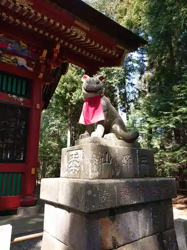 三峯神社の狛犬