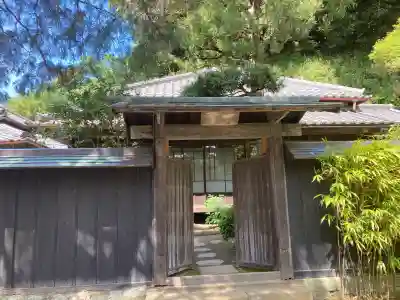 正続院（円覚寺塔所）の{uncategorized: "未分類", other: "その他", undefined: "問題あり", building: "その他建物", grave: "お墓", sacred_gate: "鳥居", guardian: "狛犬", statue: "像", buddha: "仏像", history: "歴史", nature: "自然", garden: "庭園", animal: "動物", pagoda: "塔", temizu: "手水舎", mountain_gate: "山門・神門", sanctuary: "本殿・本堂", subordinate: "末社・摂社", art: "芸術", scenery: "景色", jizo: "地蔵", ema: "絵馬", goshuin: "御朱印", omikuji: "おみくじ", items: "授与品その他", amulet: "お守り", goshuincho: "御朱印帳", eats: "食事", festival: "お祭り", votive_dance: "神楽", shichigosan: "七五三参", wedding: "結婚式", experience: "体験その他", initially: "初詣", around: "周辺", anti_infection: "感染症対策"}
