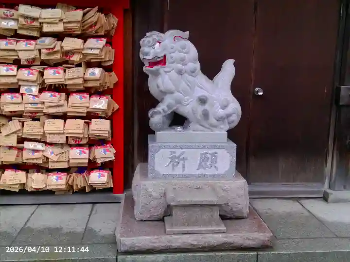 白山神社の{uncategorized: "未分類", other: "その他", undefined: "問題あり", building: "その他建物", grave: "お墓", sacred_gate: "鳥居", guardian: "狛犬", statue: "像", buddha: "仏像", history: "歴史", nature: "自然", garden: "庭園", animal: "動物", pagoda: "塔", temizu: "手水舎", mountain_gate: "山門・神門", sanctuary: "本殿・本堂", subordinate: "末社・摂社", art: "芸術", scenery: "景色", jizo: "地蔵", ema: "絵馬", goshuin: "御朱印", omikuji: "おみくじ", items: "授与品その他", amulet: "お守り", goshuincho: "御朱印帳", eats: "食事", festival: "お祭り", votive_dance: "神楽", shichigosan: "七五三参", wedding: "結婚式", experience: "体験その他", initially: "初詣", around: "周辺", anti_infection: "感染症対策"}