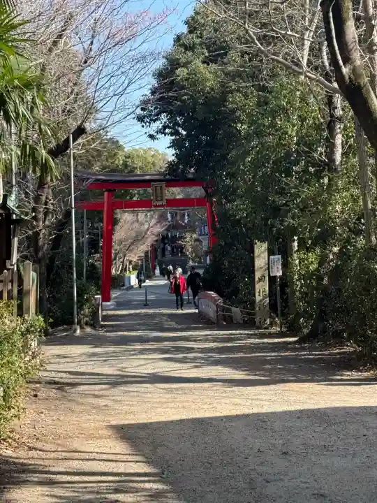 日根神社の{uncategorized: "未分類", other: "その他", undefined: "問題あり", building: "その他建物", grave: "お墓", sacred_gate: "鳥居", guardian: "狛犬", statue: "像", buddha: "仏像", history: "歴史", nature: "自然", garden: "庭園", animal: "動物", pagoda: "塔", temizu: "手水舎", mountain_gate: "山門・神門", sanctuary: "本殿・本堂", subordinate: "末社・摂社", art: "芸術", scenery: "景色", jizo: "地蔵", ema: "絵馬", goshuin: "御朱印", omikuji: "おみくじ", items: "授与品その他", amulet: "お守り", goshuincho: "御朱印帳", eats: "食事", festival: "お祭り", votive_dance: "神楽", shichigosan: "七五三参", wedding: "結婚式", experience: "体験その他", initially: "初詣", around: "周辺", anti_infection: "感染症対策"}