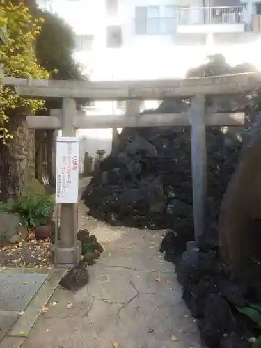 鐵砲洲稲荷神社の鳥居