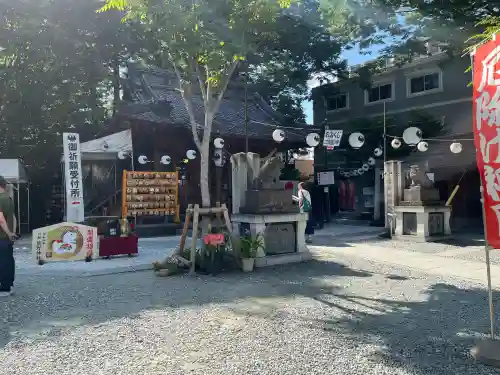 川越熊野神社の{uncategorized: "未分類", other: "その他", undefined: "問題あり", building: "その他建物", grave: "お墓", sacred_gate: "鳥居", guardian: "狛犬", statue: "像", buddha: "仏像", history: "歴史", nature: "自然", garden: "庭園", animal: "動物", pagoda: "塔", temizu: "手水舎", mountain_gate: "山門・神門", sanctuary: "本殿・本堂", subordinate: "末社・摂社", art: "芸術", scenery: "景色", jizo: "地蔵", ema: "絵馬", goshuin: "御朱印", omikuji: "おみくじ", items: "授与品その他", amulet: "お守り", goshuincho: "御朱印帳", eats: "食事", festival: "お祭り", votive_dance: "神楽", shichigosan: "七五三参", wedding: "結婚式", experience: "体験その他", initially: "初詣", around: "周辺", anti_infection: "感染症対策"}