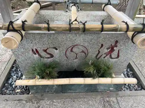 深見神社の手水舎