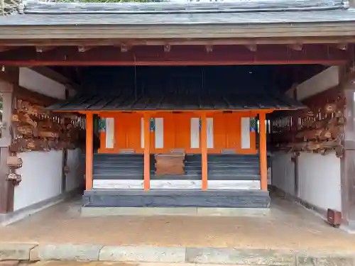 道成寺の{uncategorized: "未分類", other: "その他", undefined: "問題あり", building: "その他建物", grave: "お墓", sacred_gate: "鳥居", guardian: "狛犬", statue: "像", buddha: "仏像", history: "歴史", nature: "自然", garden: "庭園", animal: "動物", pagoda: "塔", temizu: "手水舎", mountain_gate: "山門・神門", sanctuary: "本殿・本堂", subordinate: "末社・摂社", art: "芸術", scenery: "景色", jizo: "地蔵", ema: "絵馬", goshuin: "御朱印", omikuji: "おみくじ", items: "授与品その他", amulet: "お守り", goshuincho: "御朱印帳", eats: "食事", festival: "お祭り", votive_dance: "神楽", shichigosan: "七五三参", wedding: "結婚式", experience: "体験その他", initially: "初詣", around: "周辺", anti_infection: "感染症対策"}