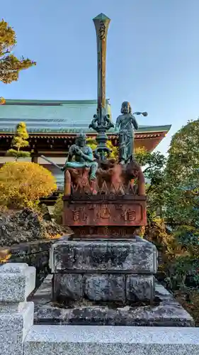 成田山新勝寺の像