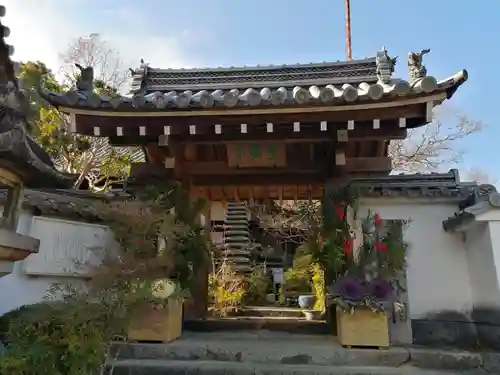 聖林寺の山門・神門