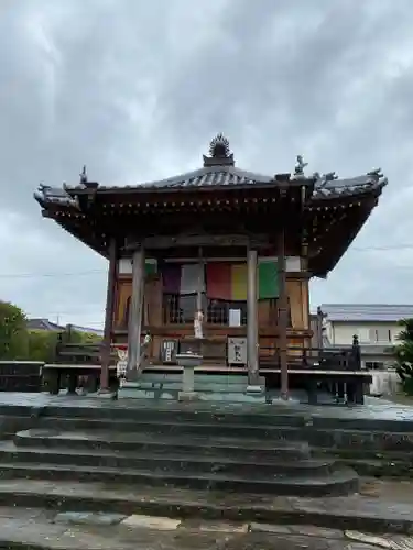 国分寺の本殿・本堂