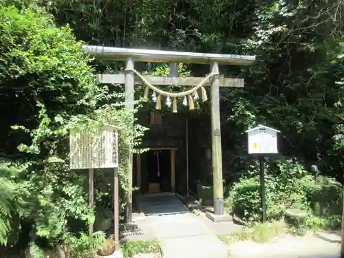 叶神社（東叶神社）の鳥居