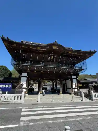 成田山新勝寺の{uncategorized: "未分類", other: "その他", undefined: "問題あり", building: "その他建物", grave: "お墓", sacred_gate: "鳥居", guardian: "狛犬", statue: "像", buddha: "仏像", history: "歴史", nature: "自然", garden: "庭園", animal: "動物", pagoda: "塔", temizu: "手水舎", mountain_gate: "山門・神門", sanctuary: "本殿・本堂", subordinate: "末社・摂社", art: "芸術", scenery: "景色", jizo: "地蔵", ema: "絵馬", goshuin: "御朱印", omikuji: "おみくじ", items: "授与品その他", amulet: "お守り", goshuincho: "御朱印帳", eats: "食事", festival: "お祭り", votive_dance: "神楽", shichigosan: "七五三参", wedding: "結婚式", experience: "体験その他", initially: "初詣", around: "周辺", anti_infection: "感染症対策"}