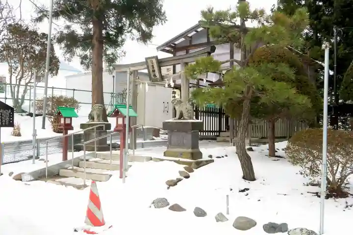 湯倉神社(北海道)