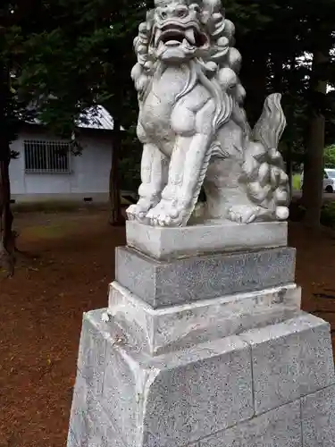 平岸神社の狛犬