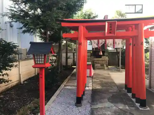 伊富稲荷神社の鳥居